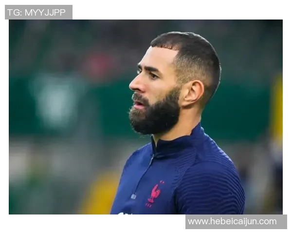 本泽马：从法国足球天才到全球顶级前锋的传奇之路