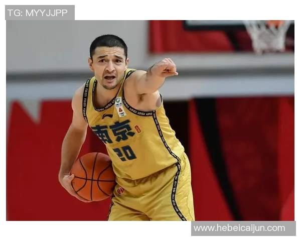 西热力江:从新疆篮球新星到职业生涯的辉煌之路探秘 西热力江:从新疆篮球新星到职业生涯的辉煌之路探秘