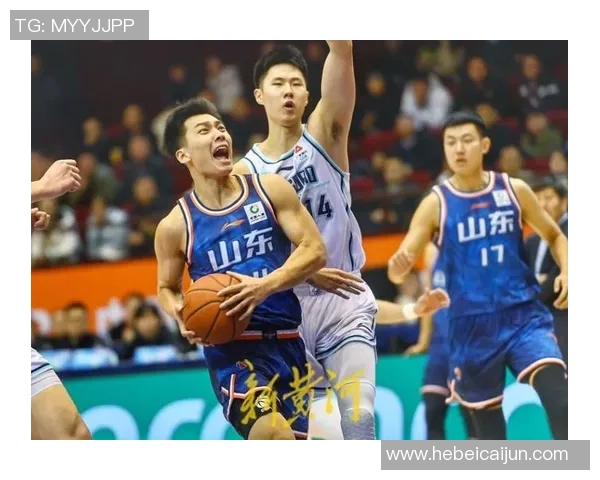 山东男篮迎战美国明星队展现篮球魅力与实力的巅峰对决 山东男篮迎战美国明星队展现篮球魅力与实力的巅峰对决