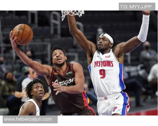 雷霆与开拓者激战正酣精彩瞬间回顾及赛后分析